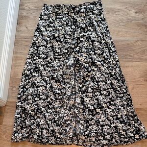Express Black and White Floral Maxi Skirt